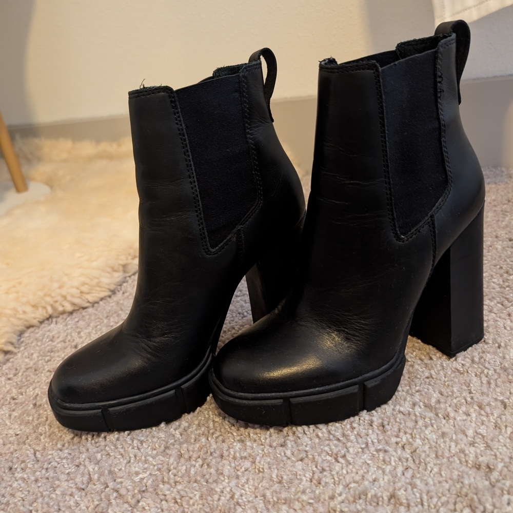 Steve Madden Black Heeled Boots
